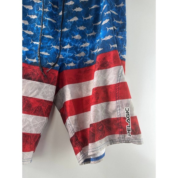 ✨2/$20 Pelagic Sharkskin Board Shorts American Flag Swim Fishing Size 38 - Picture 4 of 6
